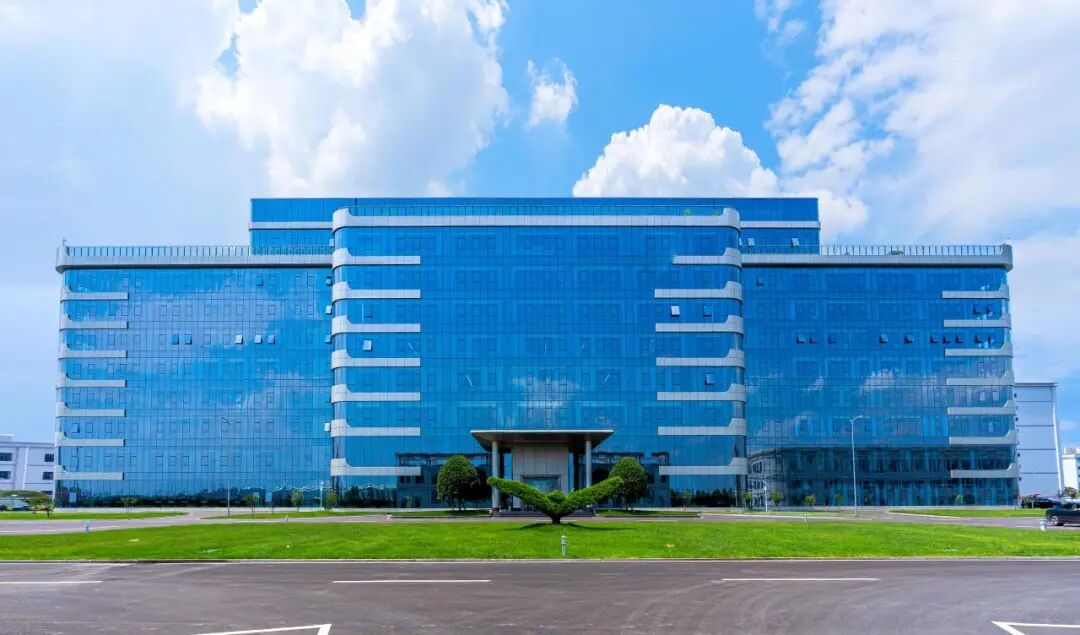 藍思科技與越疆機器人達成戰略合作